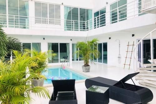 oceanview villa 4 bedroom0