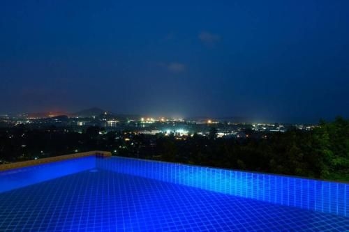 Private Seaview Apartment 3 bedrooms & Jacuzzi1