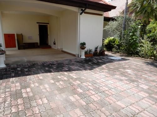 Luxury Private Villa Near Pattaya Thailand3