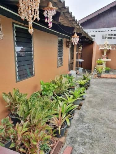 Standard Single Room with Shared Bathroom