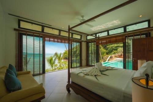 Villa - Beach Front