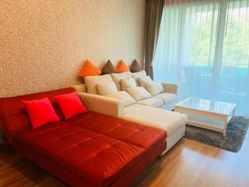 Apartment with Garden View