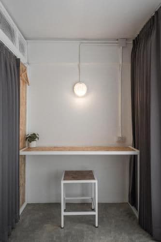 Single Bed in Mixed Dormitory Room (With Window)