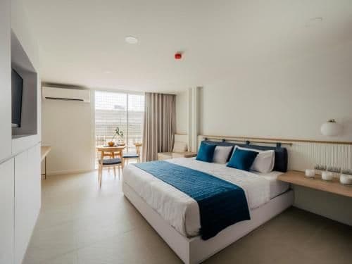 Studio Apartment