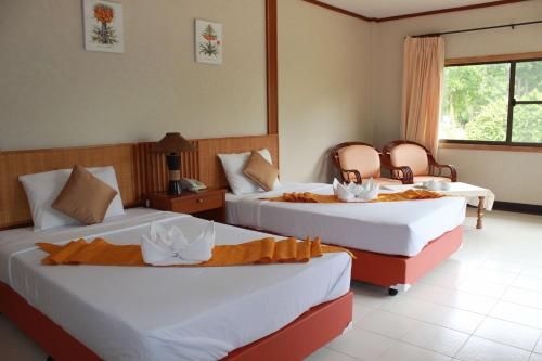 Evergreen Hills Golf Club & Resort4