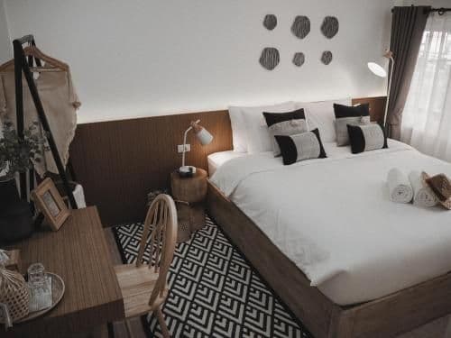 Deluxe King Room
