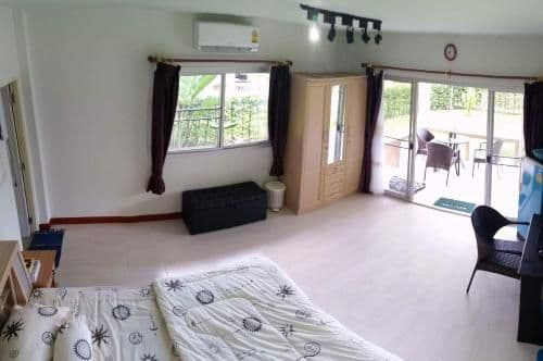 Bungalow with Patio