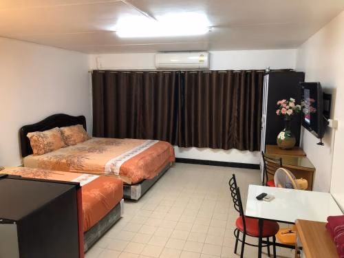 Apartment Muang Thong by Khun Nut0