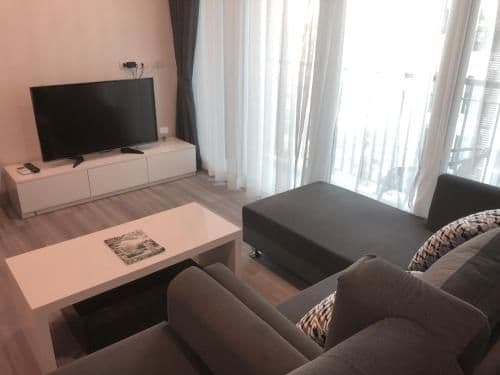 Apartment with Garden View
