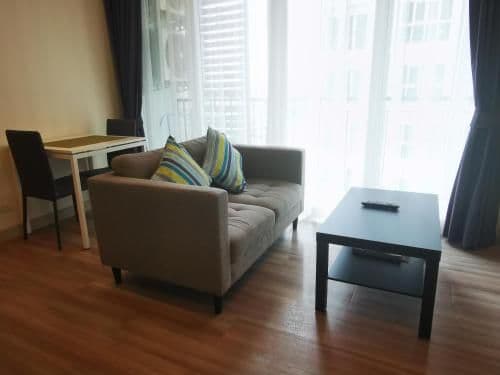 Apartment with Garden View