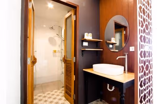 Twin Room with Private Bathroom