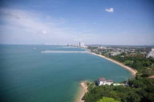 Pattaya seaside balcony/Beach front/4 peoples Pattaya seaside balcony/Beach front/4 peoples