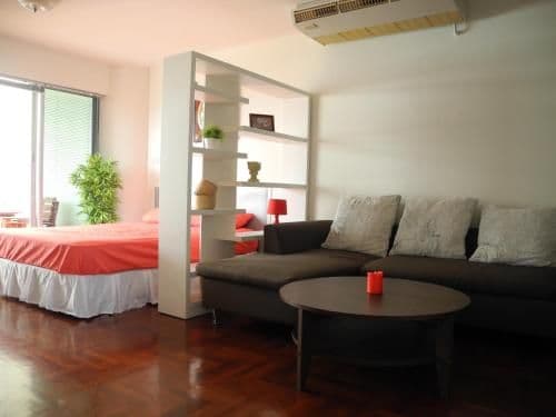 Family Room with Side Sea View