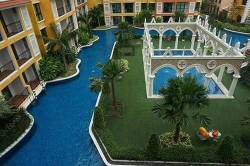 Venetian Signature Condo by Suneeya3