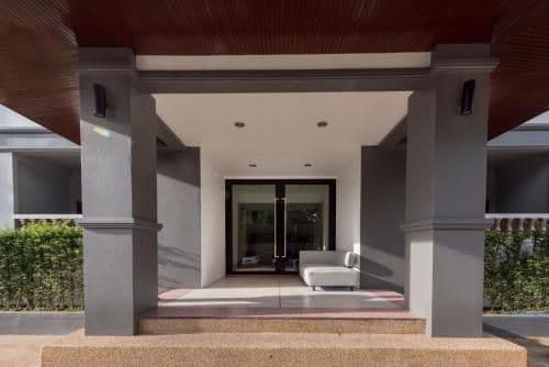 Apartment with Balcony