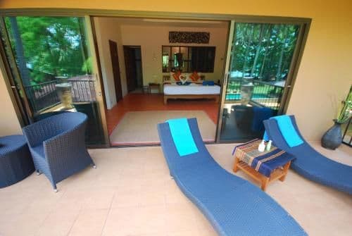 Villa - Beach Front