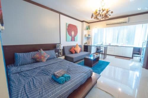 Studio Apartment