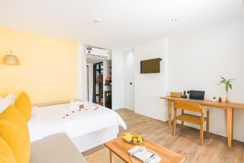 Deluxe Double or Twin Room with Sea View