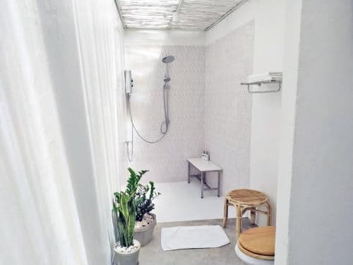 King Room with Spa Bath