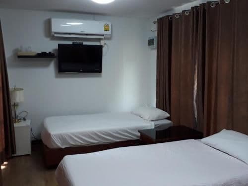 Deluxe Double or Twin Room with Mountain View