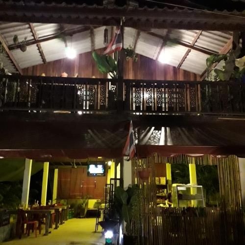 TRADITIONAL THAI STYLE FARM HOUSE (Traditional Thai Style Farm House)0