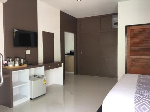 Queen Room with Garden View