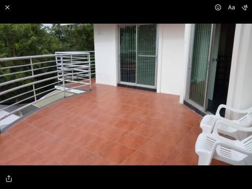 Tropical Hill Villa 1812