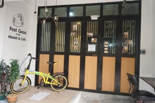 ฟีล กู๊ด แบงค็อก โฮสเทล (Feel Good Bangkok Hostel)0
