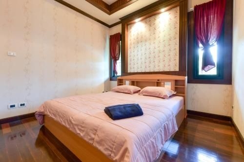 Villa Bliss~5 BR Pool Villa, near Terminal 21 & Hollywood Disco4