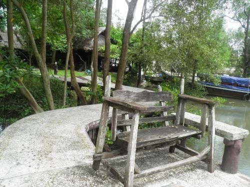 Fisherman's Hut1