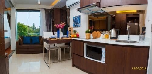 Studio Apartment