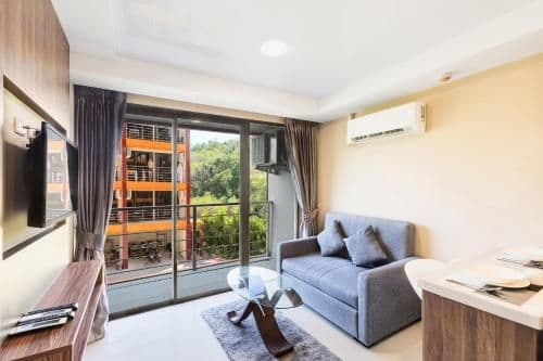 One-Bedroom Apartment