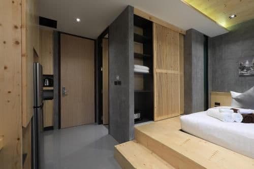 One-Bedroom Apartment