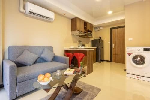 One-Bedroom Apartment