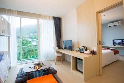 Deluxe Family Room