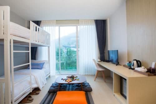 Deluxe Family Room