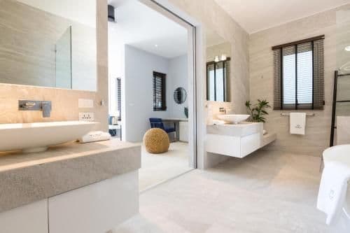 Villa - Beach Front