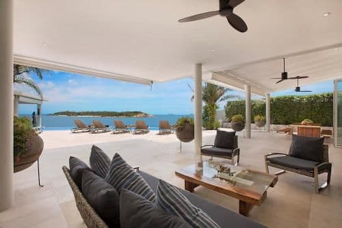 Villa - Beach Front