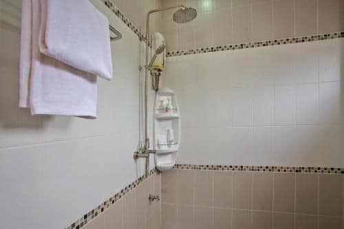 Deluxe Family Suite