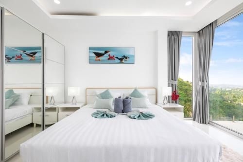 Chaweng Noi Luxury Beautiful 4-BR Blue Dream Villa1