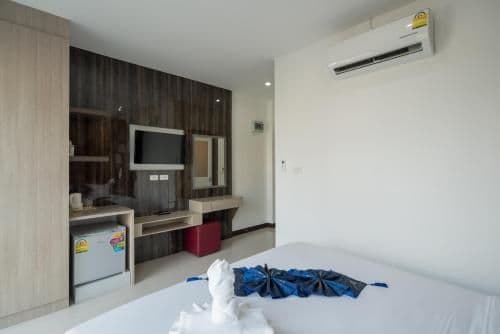 4 Connecting Rooms for 8