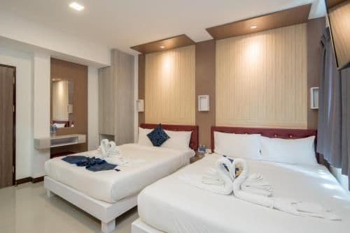 Large Apartment with Sea View