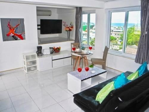 Studio Apartment with Sea View