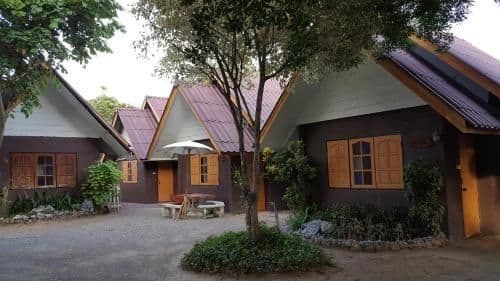 Bungalow with Garden View