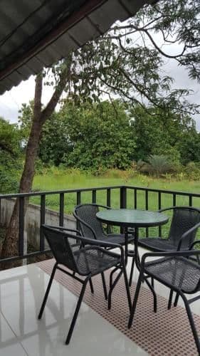 Bungalow with Garden View