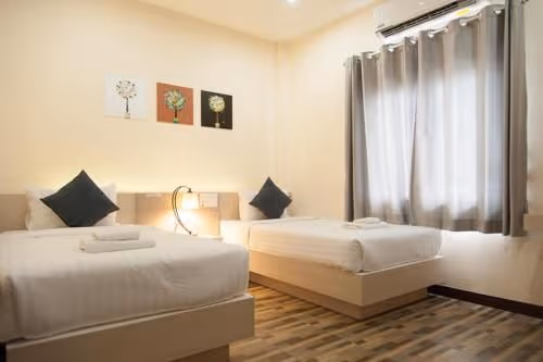 Standard Twin Room