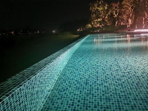 Cassia Apartment 13