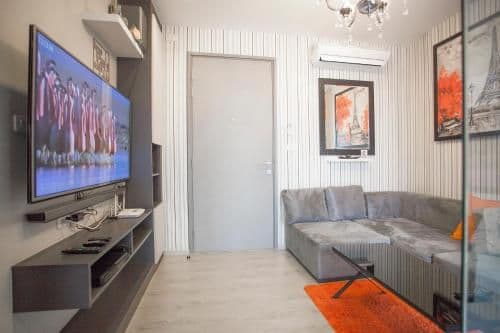 Deluxe Apartment