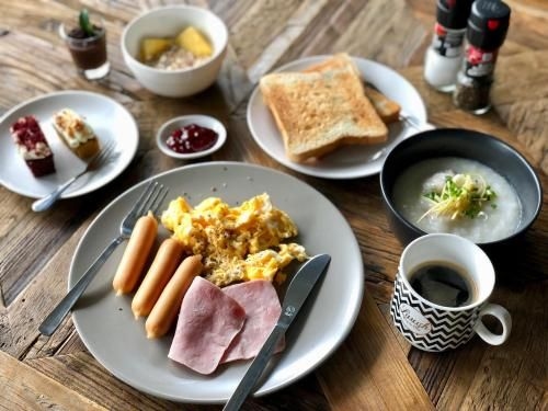 กู๊ดไนท์ พอชเทล + ฟรี เน็ตฟิก (Goodnight Poshtel + Free Netflix)4