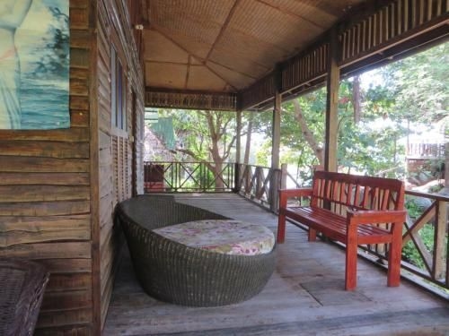 Sai thong Resort at Sai nuan beach1